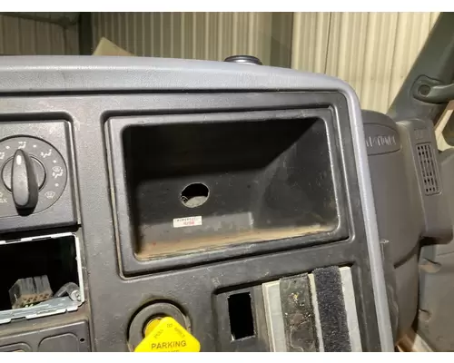 International 8600 Dash Assembly