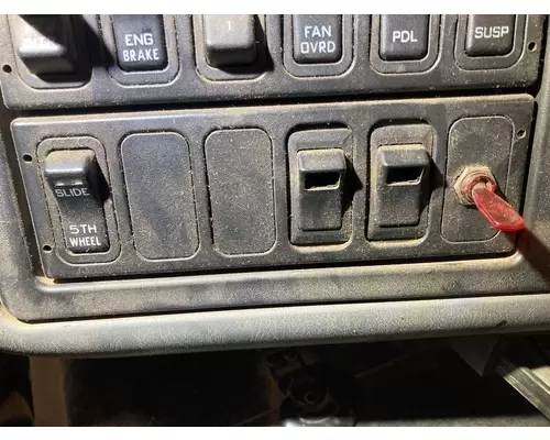 International 8600 Dash Assembly