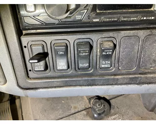 International 8600 Dash Assembly