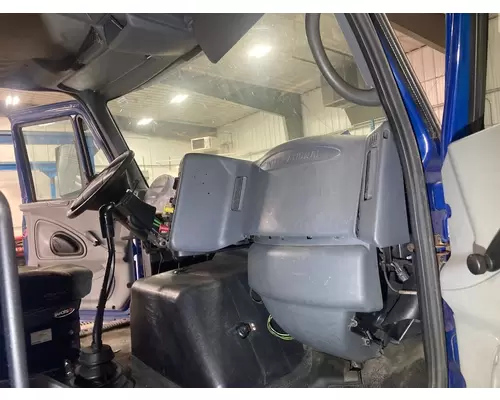 International 8600 Dash Assembly