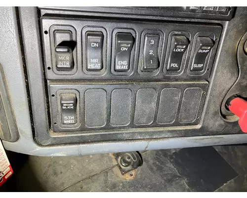 International 8600 Dash Assembly