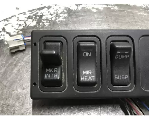 International 8600 Dash Assembly