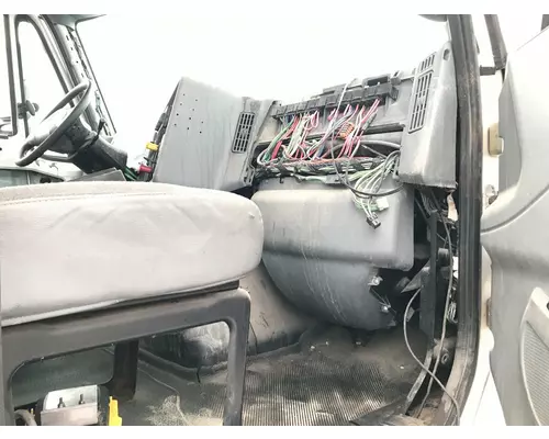 International 8600 Dash Assembly