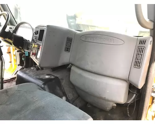 International 8600 Dash Assembly