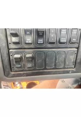 International 8600 Dash Assembly