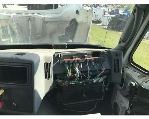 International 8600 Dash Assembly