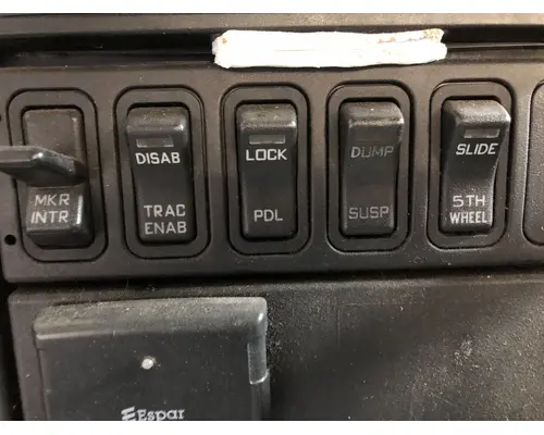 International 8600 Dash Assembly