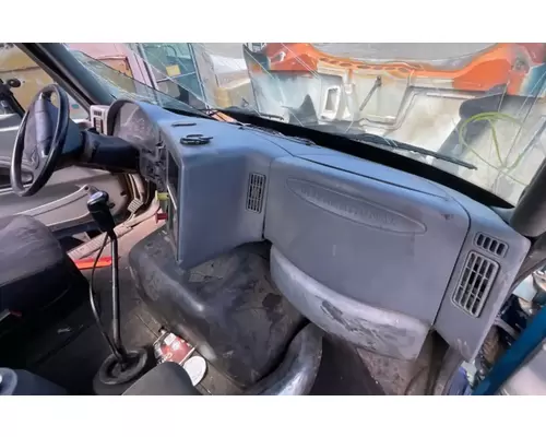 International 8600 Dash Assembly