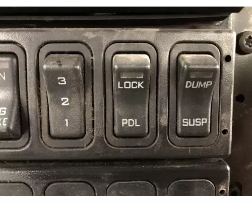 International 8600 Dash Panel