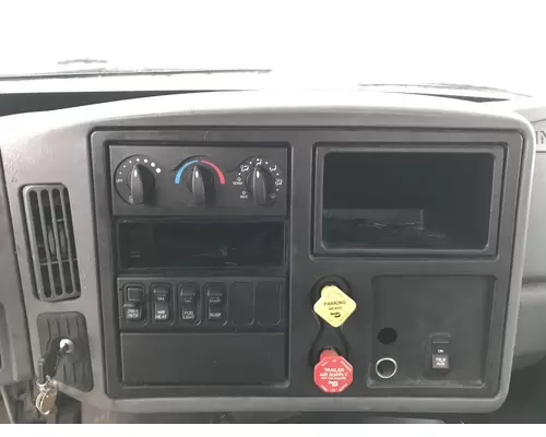 International 8600 Dash Panel