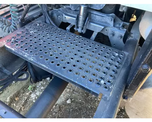 International 8600 Deckplate