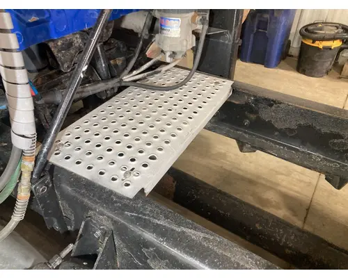 International 8600 Deckplate