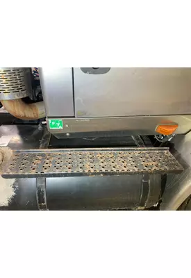 International 8600 Engine Brackets, Misc.