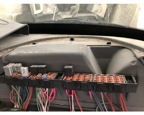 International 8600 Fuse Box