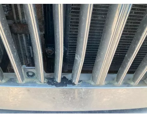 International 8600 Grille