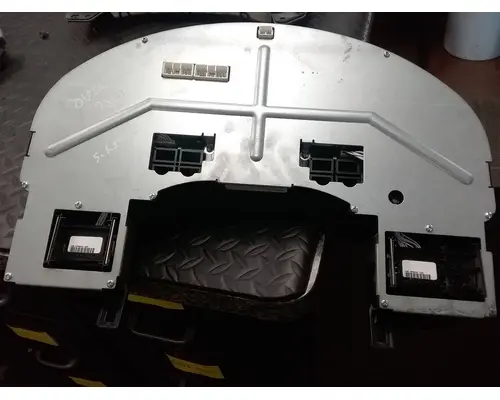 International 8600 Instrument Cluster