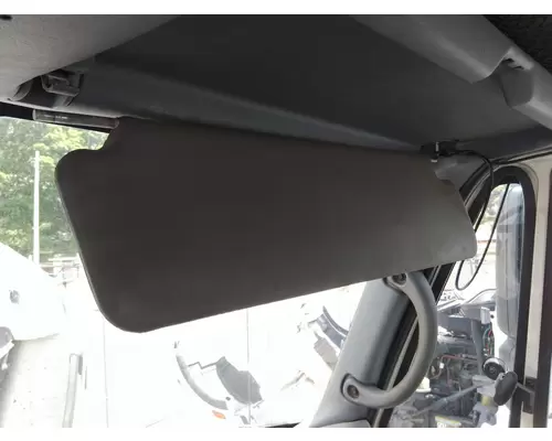 Interior Sun Visor INTERNATIONAL 8600 LKQ Heavy Truck Maryland