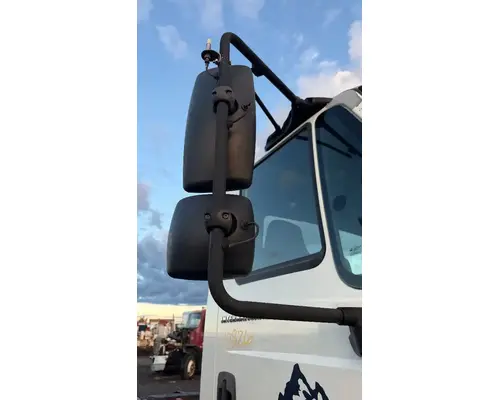 International 8600 Mirror (Side View)