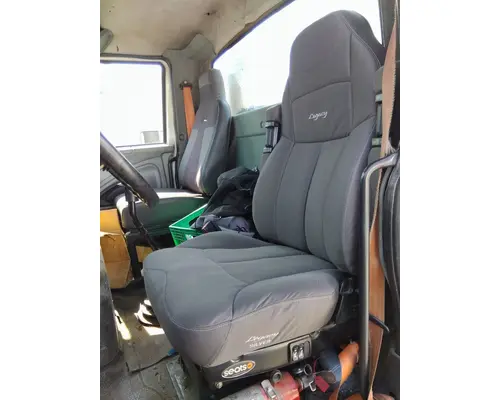 Seat, Front INTERNATIONAL 8600 LKQ Heavy Truck Maryland