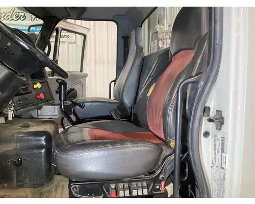 International 8600 Seat (Air Ride Seat)