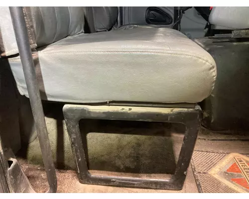 International 8600 Seat (non-Suspension)