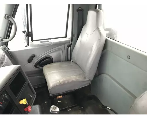 International 8600 Seat (non-Suspension)