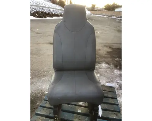 Seat, Front INTERNATIONAL 8600 Rydemore Heavy Duty Truck Parts Inc