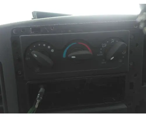 Temperature Control INTERNATIONAL 8600 LKQ Heavy Truck - Tampa