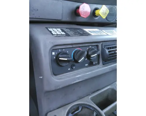 Temperature Control INTERNATIONAL 8600 LKQ Heavy Truck - Tampa