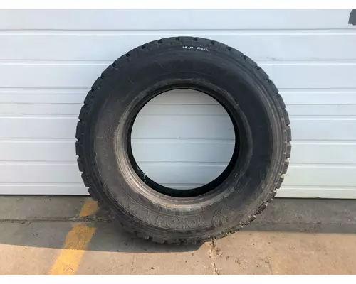 International 8600 Tires