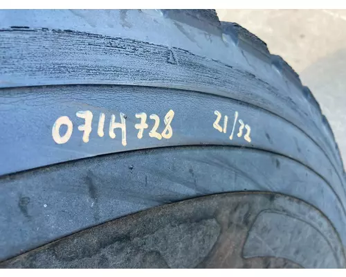 International 8600 Tires