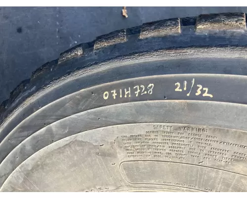 International 8600 Tires