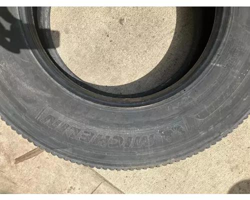 International 8600 Tires