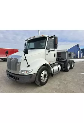 International 8600 Truck