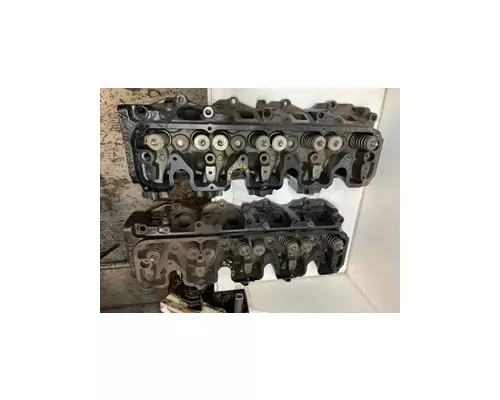 International 9.0 DIESEL Cylinder Head