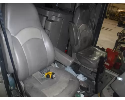 Seat, Front INTERNATIONAL 9000 SERIES  Active Truck Parts