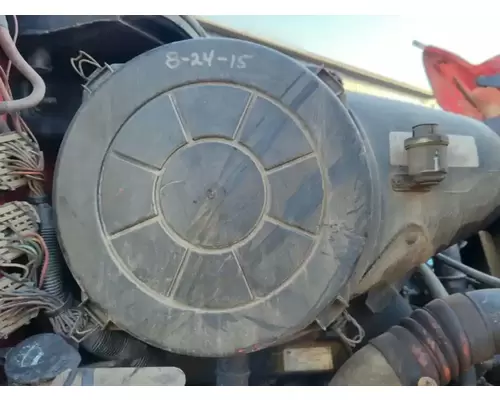 International 9100I Air Cleaner