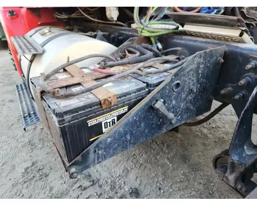 International 9100I Battery Box