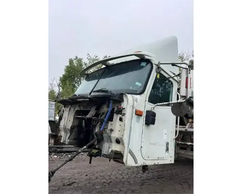 International 9100I Cab