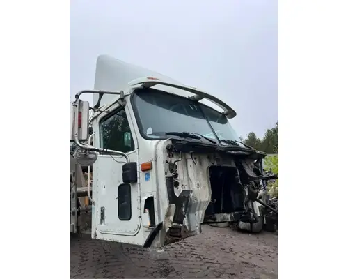 International 9100I Cab