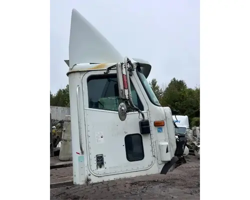 International 9100I Cab