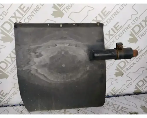 International 9100I Fender