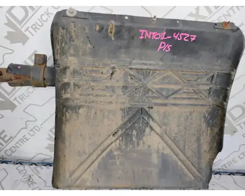 International 9100I Fender