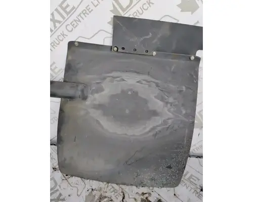 International 9100I Fender