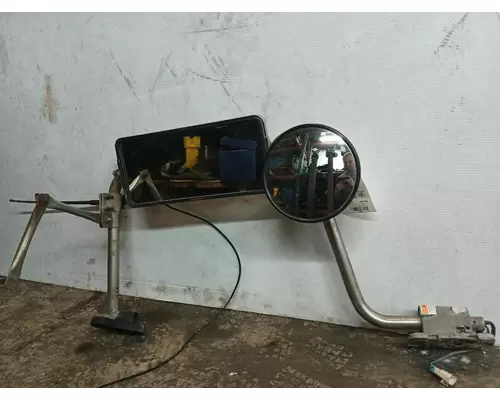 International 9100I Mirror (Side View)