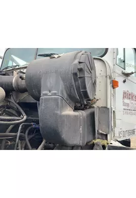 International 9100 Air Cleaner