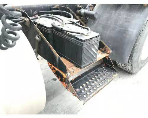 International 9100 Battery Box