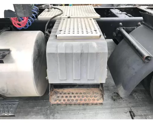 International 9100 Battery Box