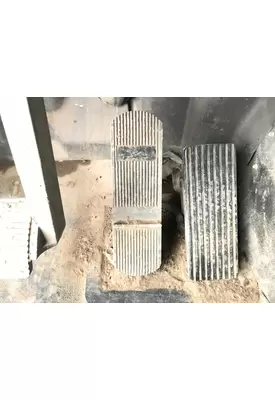 International 9100 Body, Misc. Parts