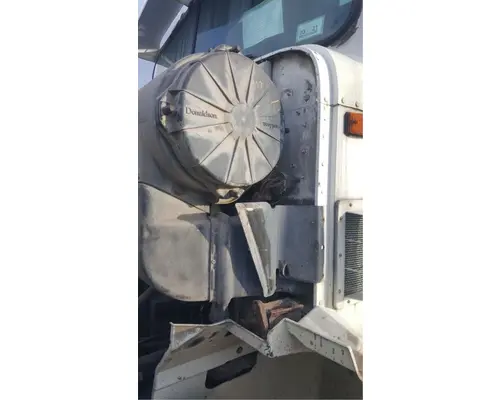 International 9100 Cab